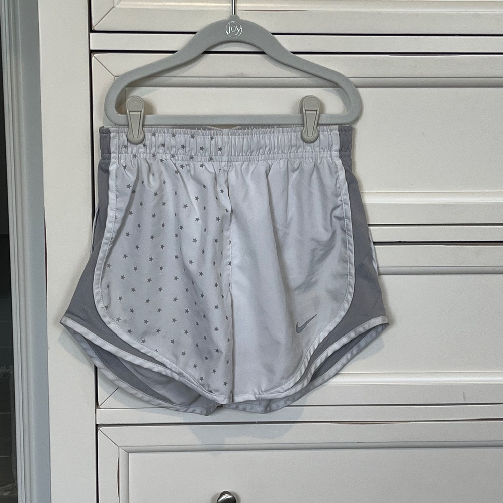 Nike White w Stars Size XS Shorts